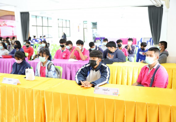 ภาพกิจกรรม  คณะวิทยาศาสตร์และเทคโนโลยี จัดค่ายวิทยาศาสตร์สัญจรโรงเรียนราษฎร์ปรีชาวิทยาคม