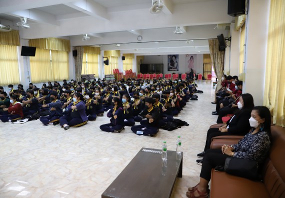 ภาพกิจกรรม  คณะวิทยาศาสตร์และเทคโนโลยี จัดค่ายวิทยาศาสตร์สัญจรโรงเรียนเรืองวิทย์พิทยาคม