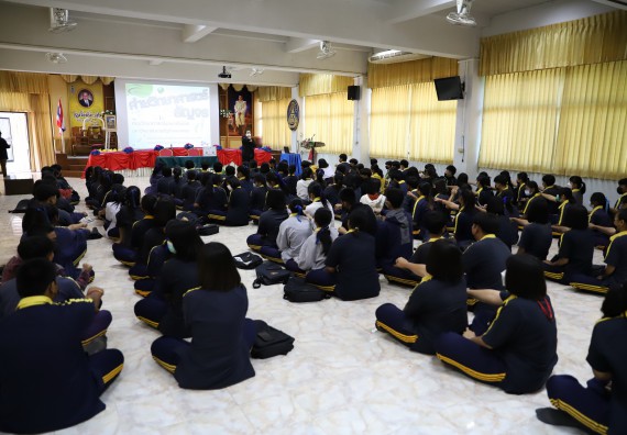 ภาพกิจกรรม  คณะวิทยาศาสตร์และเทคโนโลยี จัดค่ายวิทยาศาสตร์สัญจรโรงเรียนเรืองวิทย์พิทยาคม