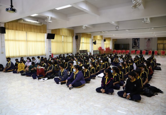 ภาพกิจกรรม  คณะวิทยาศาสตร์และเทคโนโลยี จัดค่ายวิทยาศาสตร์สัญจรโรงเรียนเรืองวิทย์พิทยาคม