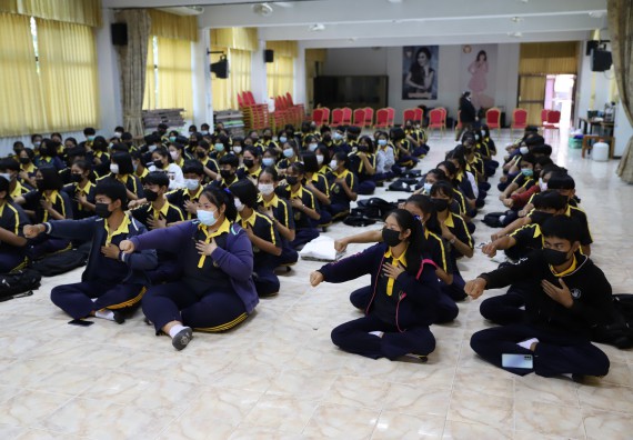 ภาพกิจกรรม  คณะวิทยาศาสตร์และเทคโนโลยี จัดค่ายวิทยาศาสตร์สัญจรโรงเรียนเรืองวิทย์พิทยาคม