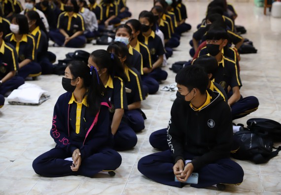 ภาพกิจกรรม  คณะวิทยาศาสตร์และเทคโนโลยี จัดค่ายวิทยาศาสตร์สัญจรโรงเรียนเรืองวิทย์พิทยาคม