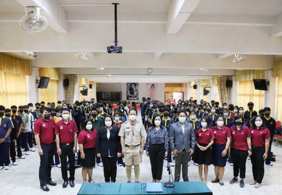 ภาพกิจกรรม  คณะวิทยาศาสตร์และเทคโนโลยี จัดค่ายวิทยาศาสตร์สัญจรโรงเรียนเรืองวิทย์พิทยาคม