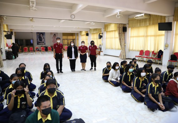 ภาพกิจกรรม  คณะวิทยาศาสตร์และเทคโนโลยี จัดค่ายวิทยาศาสตร์สัญจรโรงเรียนเรืองวิทย์พิทยาคม