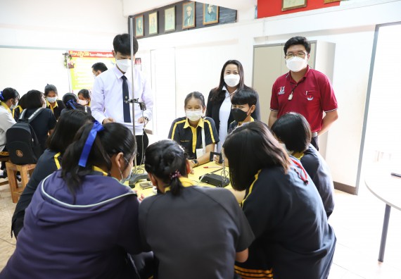 ภาพกิจกรรม  คณะวิทยาศาสตร์และเทคโนโลยี จัดค่ายวิทยาศาสตร์สัญจรโรงเรียนเรืองวิทย์พิทยาคม