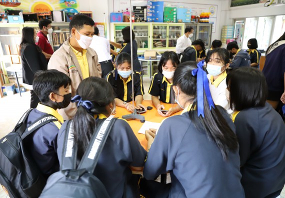 ภาพกิจกรรม  คณะวิทยาศาสตร์และเทคโนโลยี จัดค่ายวิทยาศาสตร์สัญจรโรงเรียนเรืองวิทย์พิทยาคม