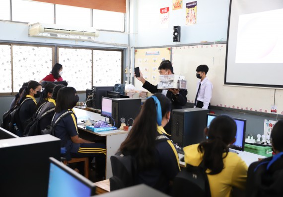 ภาพกิจกรรม  คณะวิทยาศาสตร์และเทคโนโลยี จัดค่ายวิทยาศาสตร์สัญจรโรงเรียนเรืองวิทย์พิทยาคม