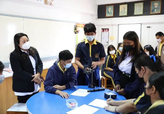 ภาพกิจกรรม  คณะวิทยาศาสตร์และเทคโนโลยี จัดค่ายวิทยาศาสตร์สัญจรโรงเรียนเรืองวิทย์พิทยาคม