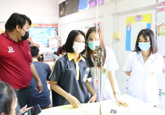 ภาพกิจกรรม  คณะวิทยาศาสตร์และเทคโนโลยี จัดค่ายวิทยาศาสตร์สัญจรโรงเรียนเรืองวิทย์พิทยาคม