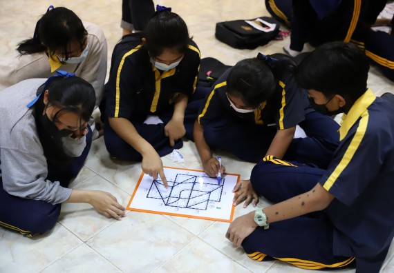 ภาพกิจกรรม  คณะวิทยาศาสตร์และเทคโนโลยี จัดค่ายวิทยาศาสตร์สัญจรโรงเรียนเรืองวิทย์พิทยาคม