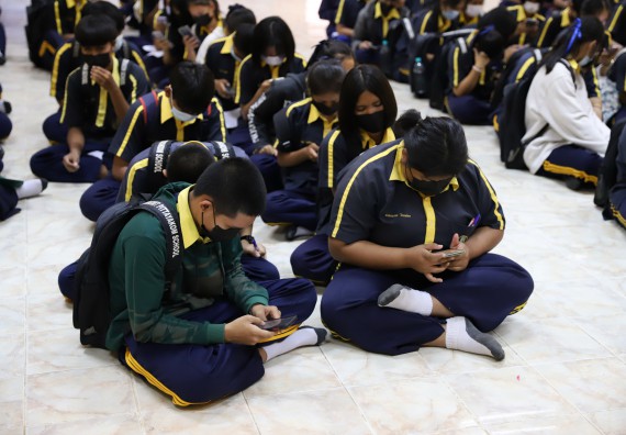 ภาพกิจกรรม  คณะวิทยาศาสตร์และเทคโนโลยี จัดค่ายวิทยาศาสตร์สัญจรโรงเรียนเรืองวิทย์พิทยาคม