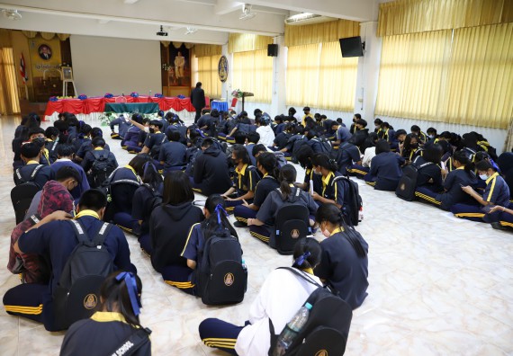 ภาพกิจกรรม  คณะวิทยาศาสตร์และเทคโนโลยี จัดค่ายวิทยาศาสตร์สัญจรโรงเรียนเรืองวิทย์พิทยาคม