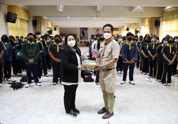 ภาพกิจกรรม  คณะวิทยาศาสตร์และเทคโนโลยี จัดค่ายวิทยาศาสตร์สัญจรโรงเรียนเรืองวิทย์พิทยาคม