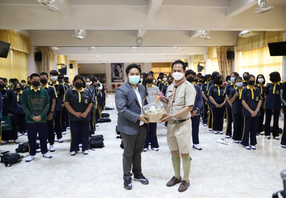 ภาพกิจกรรม  คณะวิทยาศาสตร์และเทคโนโลยี จัดค่ายวิทยาศาสตร์สัญจรโรงเรียนเรืองวิทย์พิทยาคม