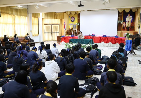 ภาพกิจกรรม  คณะวิทยาศาสตร์และเทคโนโลยี จัดค่ายวิทยาศาสตร์สัญจรโรงเรียนเรืองวิทย์พิทยาคม