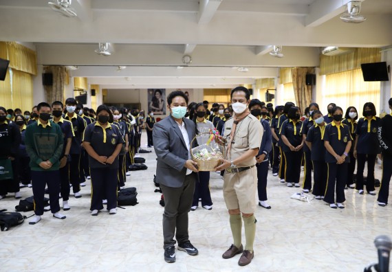 ภาพกิจกรรม  คณะวิทยาศาสตร์และเทคโนโลยี จัดค่ายวิทยาศาสตร์สัญจรโรงเรียนเรืองวิทย์พิทยาคม