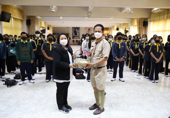 ภาพกิจกรรม  คณะวิทยาศาสตร์และเทคโนโลยี จัดค่ายวิทยาศาสตร์สัญจรโรงเรียนเรืองวิทย์พิทยาคม