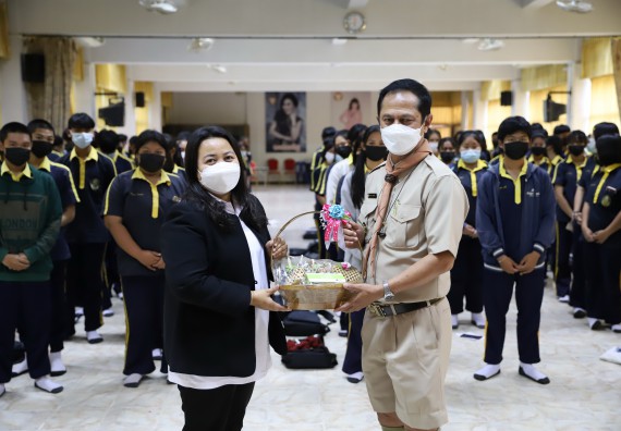 ภาพกิจกรรม  คณะวิทยาศาสตร์และเทคโนโลยี จัดค่ายวิทยาศาสตร์สัญจรโรงเรียนเรืองวิทย์พิทยาคม