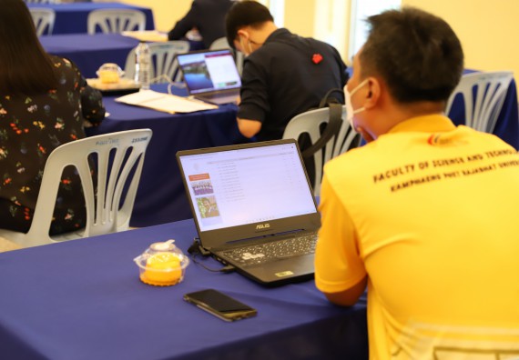 ภาพกิจกรรม  คณะวิทยาศาสตร์และเทคโนโลยี จัดกิจกรรมการอบรมเชิงปฏิบัติการ เรื่อง การประเมินผลการปฏิบัติราชการและการปฏิบัติงานตามตัวชี้วัด