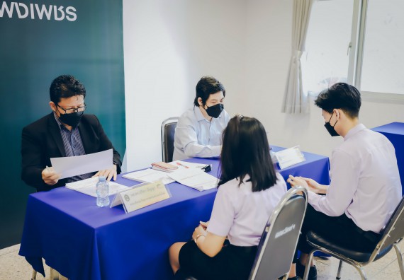 ภาพกิจกรรม  คณะวิทยาศาสตร์และเทคโนโลยี จัดการสัมภาษณ์ทุนการศึกษา ปตท.สผ. โครงการเอส 1 ประจำปีการศึกษา 2564