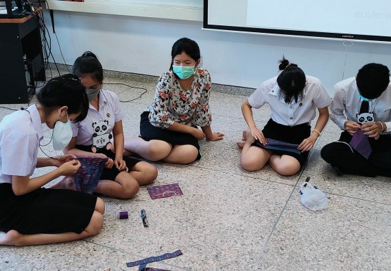 ภาพกิจกรรม  โปรแกรมวิชาชีววิทยา จัดการเปรียบเทียบสายพันธุ์ของ SARS-CoV 2 ด้วยโปรแกรม BLAST