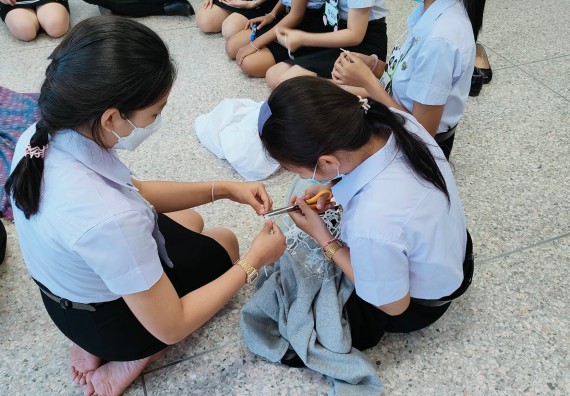 ภาพกิจกรรม  โปรแกรมวิชาชีววิทยา จัดการเปรียบเทียบสายพันธุ์ของ SARS-CoV 2 ด้วยโปรแกรม BLAST