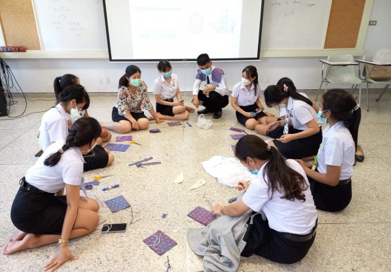 ภาพกิจกรรม  โปรแกรมวิชาชีววิทยา จัดการเปรียบเทียบสายพันธุ์ของ SARS-CoV 2 ด้วยโปรแกรม BLAST