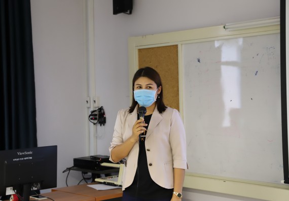 ภาพกิจกรรม  โปรแกรมวิชาเคมี จัดอบรมเชิงปฏิบัติการ เทคนิคห้องปฏิบัติการและการวิเคราะห์ข้อมูล