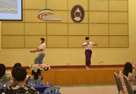 ภาพกิจกรรม  โปรแกรมวิชาเคมี จัดกิจกรรมบายเนียร์โปรแกรมวิชาเคมี