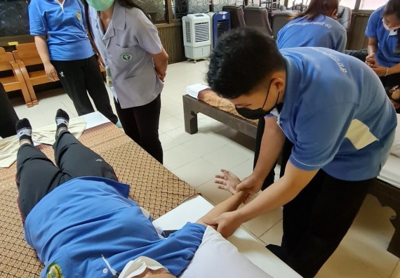 ภาพกิจกรรม  โปรแกรมวิชาสาธารณสุขศาสตร์ จัดการอบรมเชิงปฏิบัติการการดูแลผู้สูงอายุที่มีภาวะพึ่งพิง