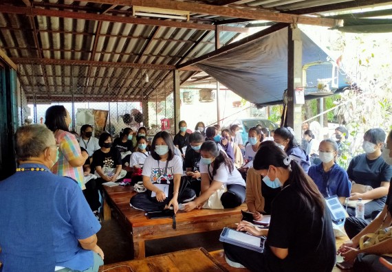 ภาพกิจกรรม  ศูนย์บริการทางการแพทย์แผนไทยและการแพทย์ทางเลือก จัดกิจกรรมการศึกษาตํารับยาของหมอพื้นบ้านตําบลนิคมทุ่งโพธิ์ทะเล อําเภอเมือง จังหวัดกําแพงเพชร