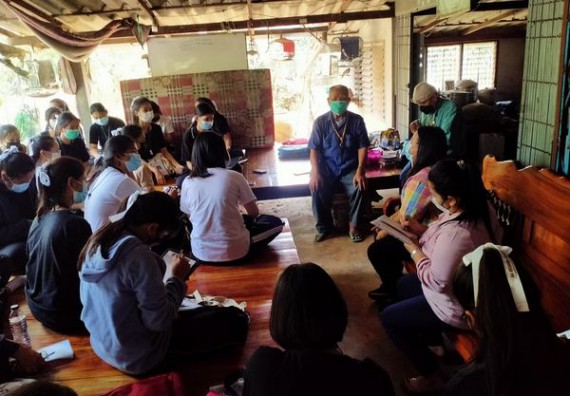 ภาพกิจกรรม  ศูนย์บริการทางการแพทย์แผนไทยและการแพทย์ทางเลือก จัดกิจกรรมการศึกษาตํารับยาของหมอพื้นบ้านตําบลนิคมทุ่งโพธิ์ทะเล อําเภอเมือง จังหวัดกําแพงเพชร