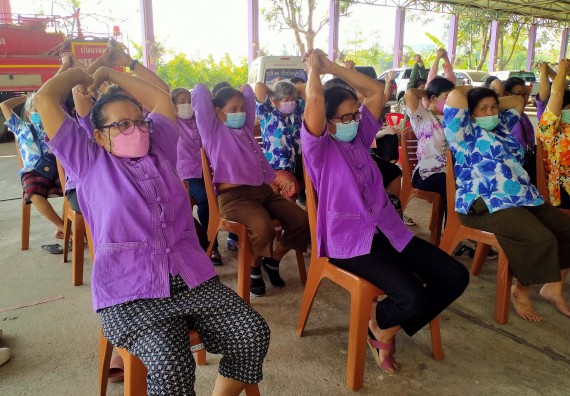 ภาพกิจกรรม   ศูนย์บริการทางการแพทย์แผนไทยและการแพทย์ทางเลือก จัดกิจกรรมการดูแลสุขภาพด้วยการแพทย์ทางเลือก ครั้งที่ 1