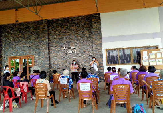 ภาพกิจกรรม   ศูนย์บริการทางการแพทย์แผนไทยและการแพทย์ทางเลือก จัดกิจกรรมการดูแลสุขภาพด้วยการแพทย์ทางเลือก ครั้งที่ 1