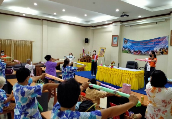 ภาพกิจกรรม  ศูนย์บริการทางการแพทย์แผนไทยและการแพทย์ทางเลือก จัดกิจกรรมการดูแลสุขภาพด้วยการแพทย์ทางเลือก ครั้งที่ 2