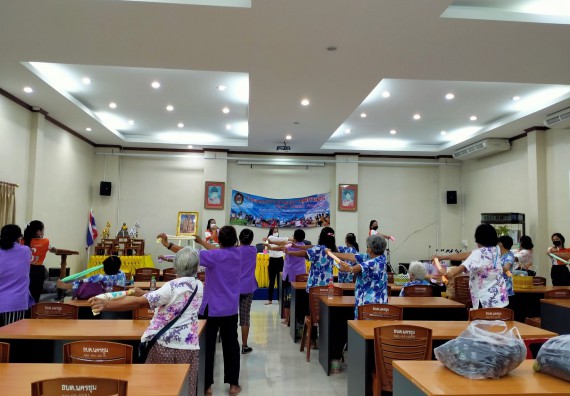 ภาพกิจกรรม  ศูนย์บริการทางการแพทย์แผนไทยและการแพทย์ทางเลือก จัดกิจกรรมการดูแลสุขภาพด้วยการแพทย์ทางเลือก ครั้งที่ 2