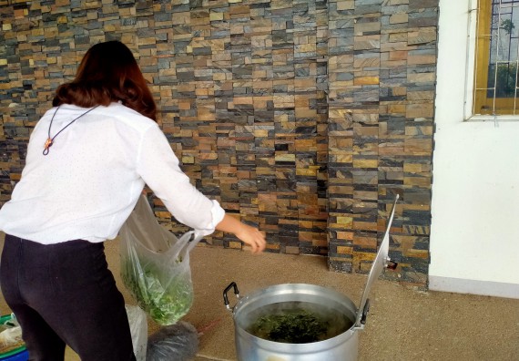 ภาพกิจกรรม  ศูนย์บริการทางการแพทย์แผนไทยและการแพทย์ทางเลือก จัดกิจกรรมการดูแลสุขภาพด้วยการแพทย์ทางเลือก ครั้งที่ 2