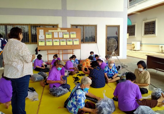 ภาพกิจกรรม  ศูนย์บริการทางการแพทย์แผนไทยและการแพทย์ทางเลือก จัดกิจกรรมการดูแลสุขภาพด้วยการแพทย์ทางเลือก ครั้งที่ 3