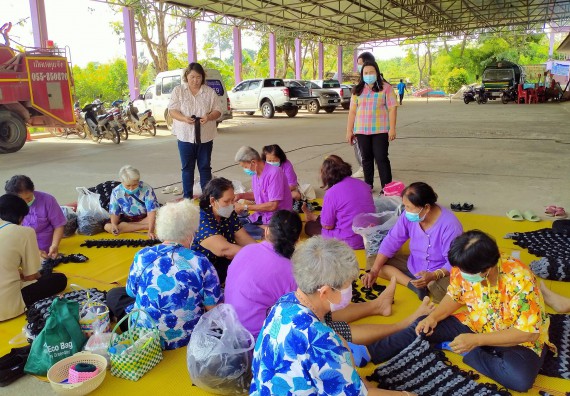 ภาพกิจกรรม  ศูนย์บริการทางการแพทย์แผนไทยและการแพทย์ทางเลือก จัดกิจกรรมการดูแลสุขภาพด้วยการแพทย์ทางเลือก ครั้งที่ 3