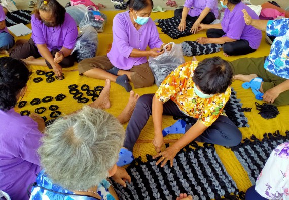 ภาพกิจกรรม  ศูนย์บริการทางการแพทย์แผนไทยและการแพทย์ทางเลือก จัดกิจกรรมการดูแลสุขภาพด้วยการแพทย์ทางเลือก ครั้งที่ 3