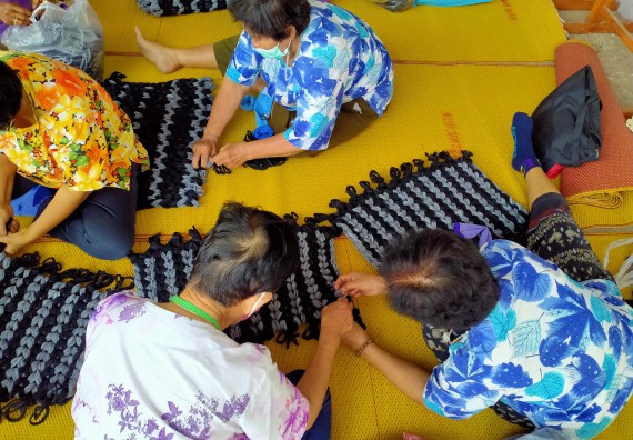 ภาพกิจกรรม  ศูนย์บริการทางการแพทย์แผนไทยและการแพทย์ทางเลือก จัดกิจกรรมการดูแลสุขภาพด้วยการแพทย์ทางเลือก ครั้งที่ 3