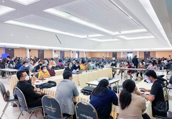 ภาพกิจกรรม  คณะวิทยาศาสตร์และเทคโนโลยี เข้าร่วมประชุมเชิงปฏิบัติการพัฒนาแผนกลยุทธ์และแผนปฏิบัติราชการ ประจำปี 2566 กิจกรรมที่ 1 ภายในมหาวิทยาลัย