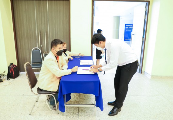 ภาพกิจกรรม  คณะวิทยาศาสตร์และเทคโนโลยี จัดพิธีมอบทุนเพื่อการศึกษา ปตท.สผ. โครงการเอส 1 ประจำปีการศึกษา 2564