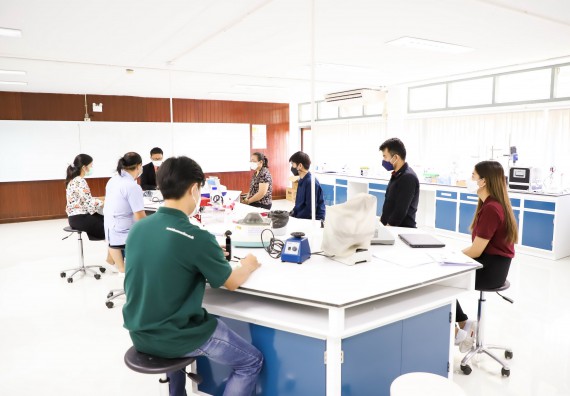 ภาพกิจกรรม  ศูนย์วิทยาศาสตร์และวิทยาศาสตร์ประยุกต์ จัดอบรมเชิงปฏิบัติการสกัด DNA จากตัวอย่างข้าว โดยใช้ชุด DNA extraction kit และการศึกษาวิธีการตรวจโควิด 19 ด้วยวิธี RT-PCR