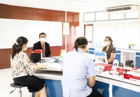 ภาพกิจกรรม  ศูนย์วิทยาศาสตร์และวิทยาศาสตร์ประยุกต์ จัดอบรมเชิงปฏิบัติการสกัด DNA จากตัวอย่างข้าว โดยใช้ชุด DNA extraction kit และการศึกษาวิธีการตรวจโควิด 19 ด้วยวิธี RT-PCR