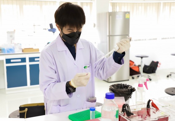 ภาพกิจกรรม  ศูนย์วิทยาศาสตร์และวิทยาศาสตร์ประยุกต์ จัดอบรมเชิงปฏิบัติการสกัด DNA จากตัวอย่างข้าว โดยใช้ชุด DNA extraction kit และการศึกษาวิธีการตรวจโควิด 19 ด้วยวิธี RT-PCR