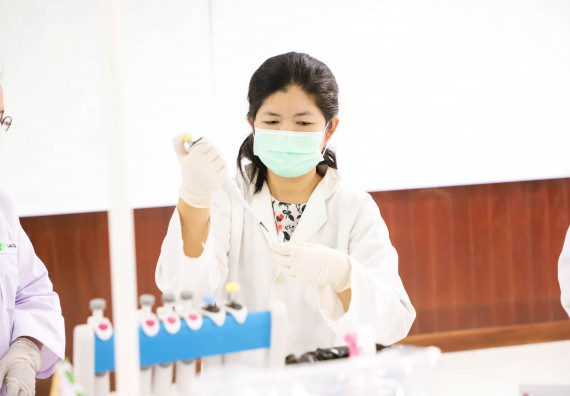 ภาพกิจกรรม  ศูนย์วิทยาศาสตร์และวิทยาศาสตร์ประยุกต์ จัดอบรมเชิงปฏิบัติการสกัด DNA จากตัวอย่างข้าว โดยใช้ชุด DNA extraction kit และการศึกษาวิธีการตรวจโควิด 19 ด้วยวิธี RT-PCR