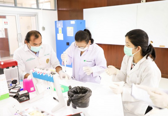 ภาพกิจกรรม  ศูนย์วิทยาศาสตร์และวิทยาศาสตร์ประยุกต์ จัดอบรมเชิงปฏิบัติการสกัด DNA จากตัวอย่างข้าว โดยใช้ชุด DNA extraction kit และการศึกษาวิธีการตรวจโควิด 19 ด้วยวิธี RT-PCR