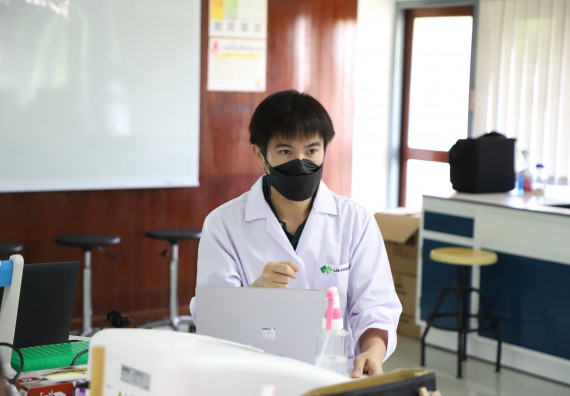 ภาพกิจกรรม  ศูนย์วิทยาศาสตร์และวิทยาศาสตร์ประยุกต์ จัดอบรมเชิงปฏิบัติการสกัด DNA จากตัวอย่างข้าว โดยใช้ชุด DNA extraction kit และการศึกษาวิธีการตรวจโควิด 19 ด้วยวิธี RT-PCR