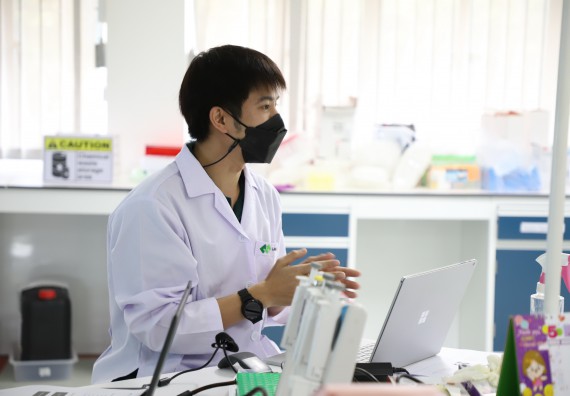 ภาพกิจกรรม  ศูนย์วิทยาศาสตร์และวิทยาศาสตร์ประยุกต์ จัดอบรมเชิงปฏิบัติการสกัด DNA จากตัวอย่างข้าว โดยใช้ชุด DNA extraction kit และการศึกษาวิธีการตรวจโควิด 19 ด้วยวิธี RT-PCR